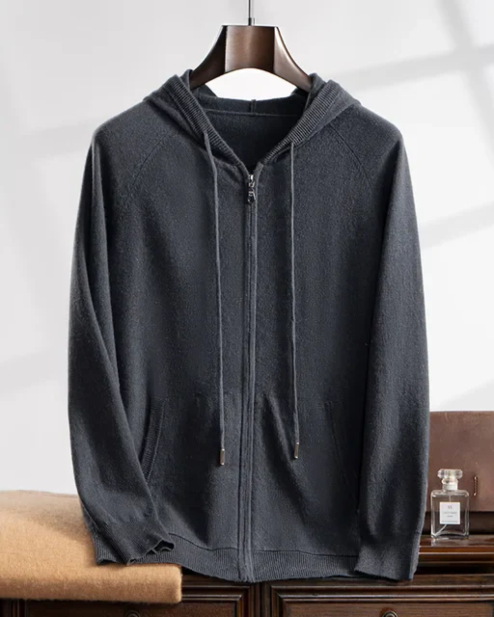 Gilet Augustin™ | En cachemire à capuche
